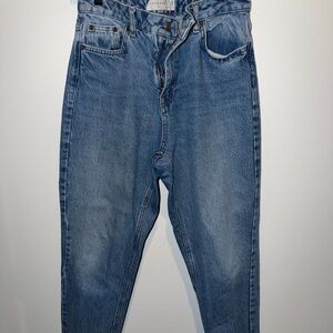 Topshop Mom Relaxed Fit Blue Jeans - Petite